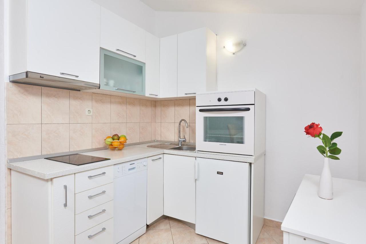 Apartments Lumi Rogoznica  Exterior photo